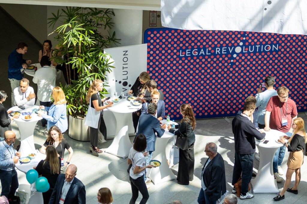 Die Besucher auf der Legal Revolution
